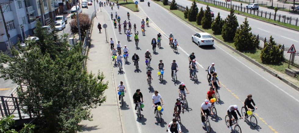 Sağlık yaşam için bisiklet turu gerçekleştirildi
